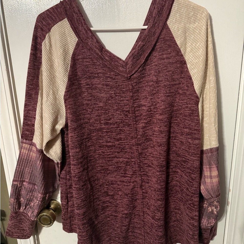 Cato Red and Cream 3/4 Sleeve Relaxed Sweatshirt